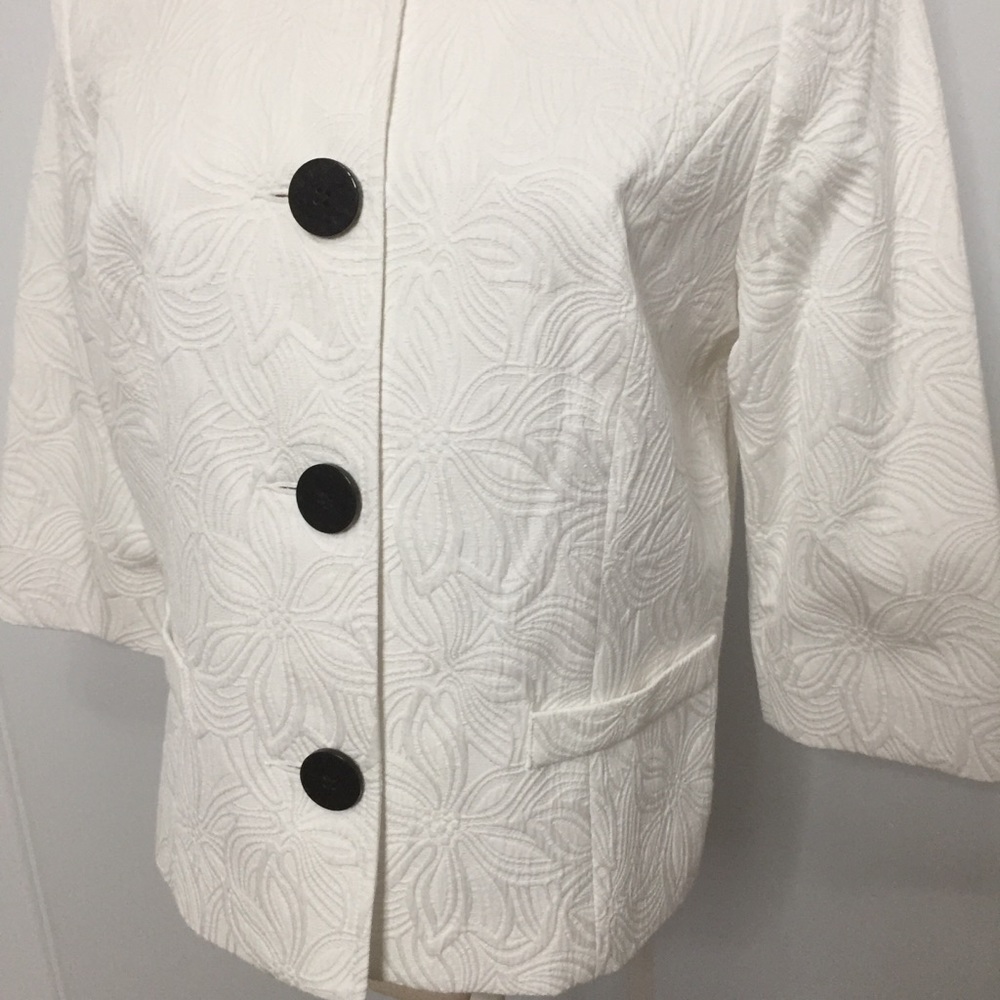 Kim Rogers Blazer - Picture 4 of 7
